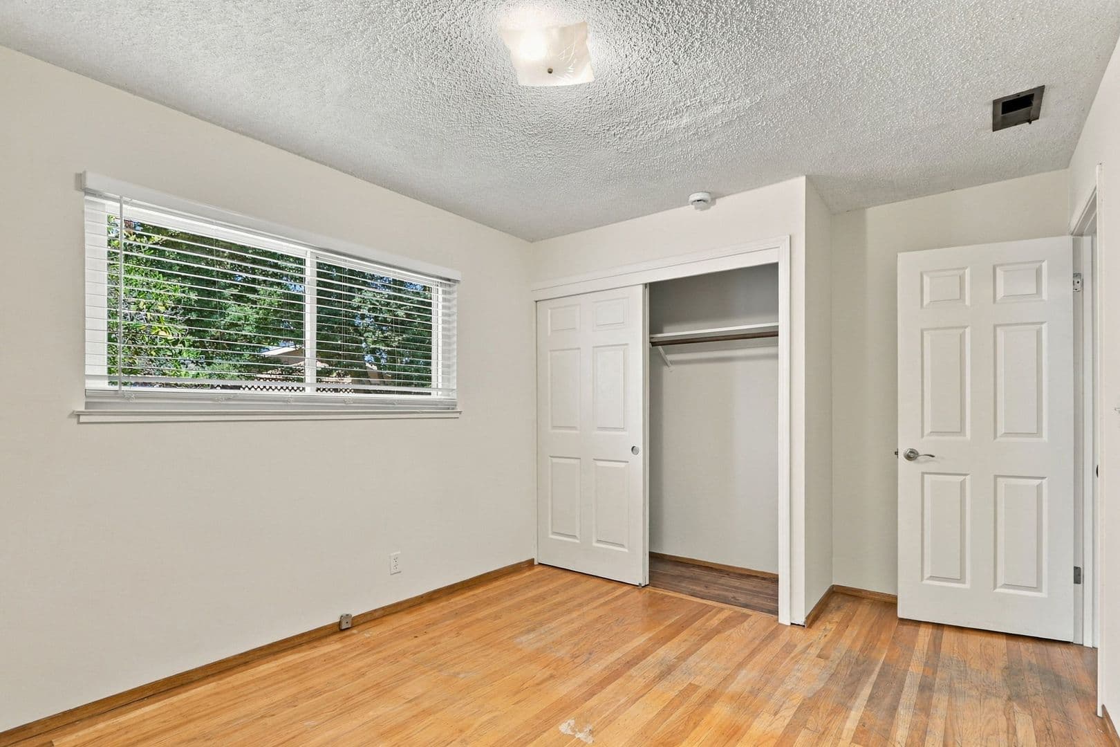 Sunnyvale House: 931 Larkspur Ave