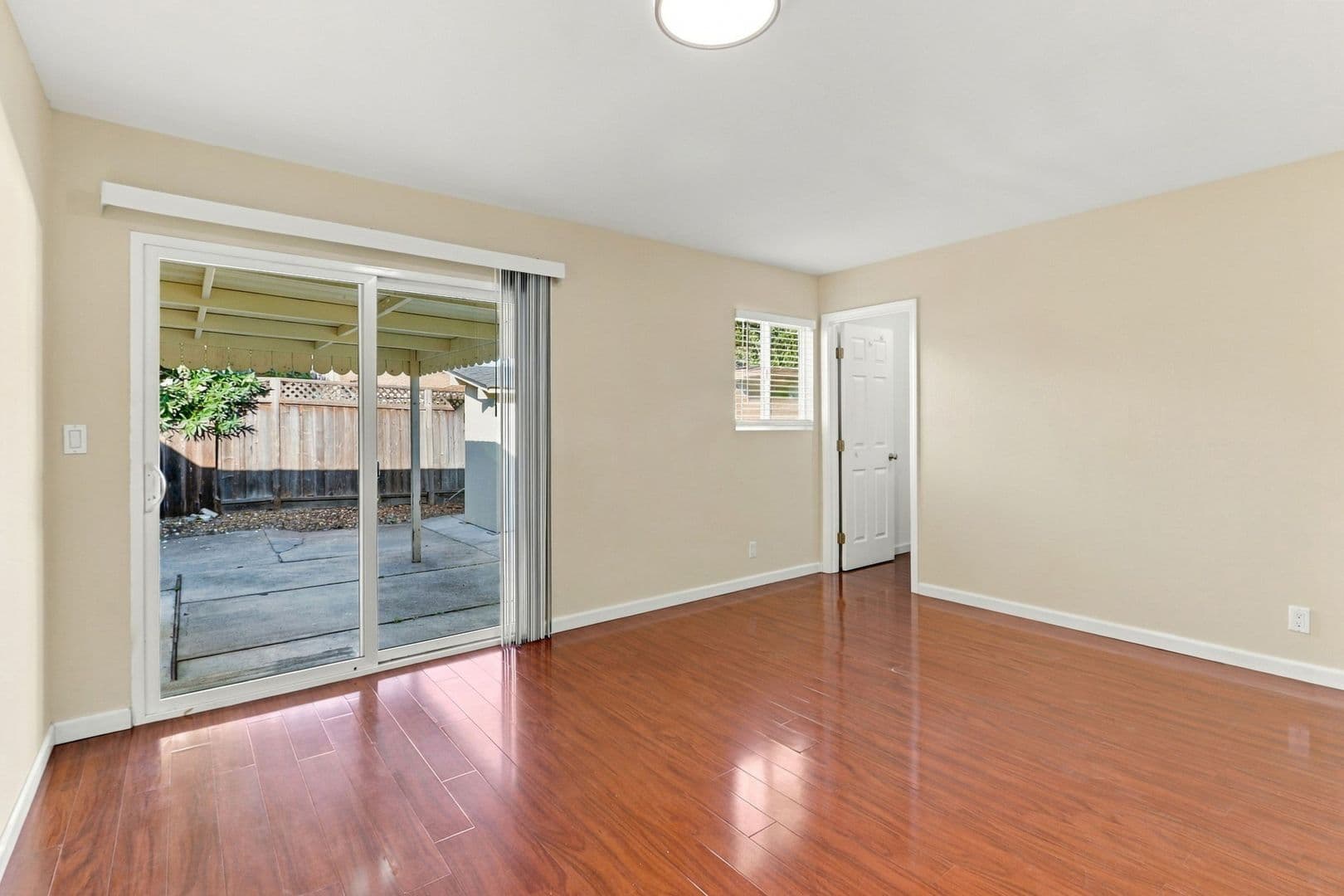 Sunnyvale House: 927 Iris Ave.