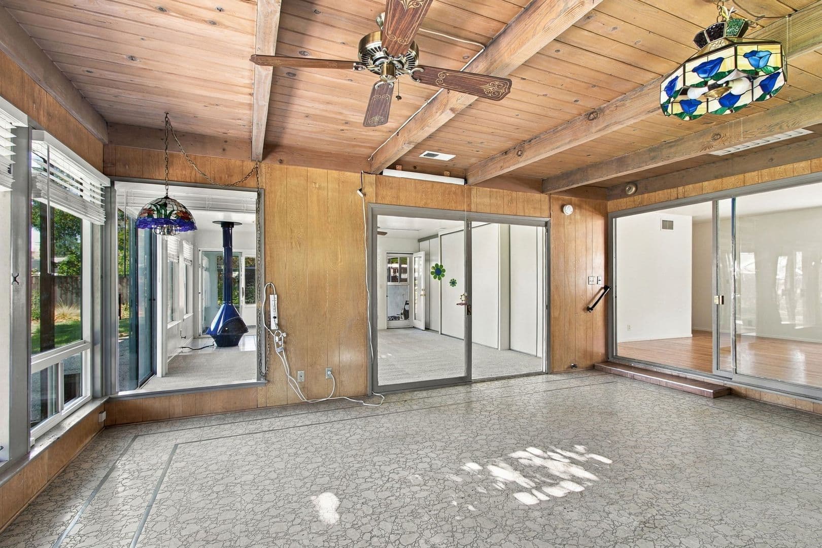 Santa Clara House: 160 Kit Carson Ct