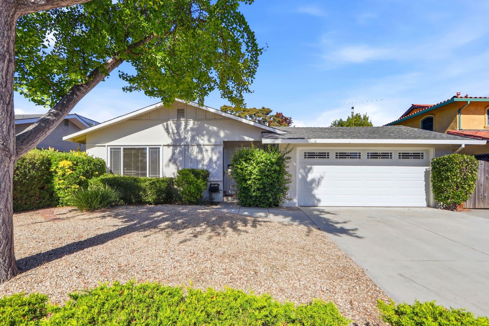 Sunnyvale House: 931 Larkspur Ave