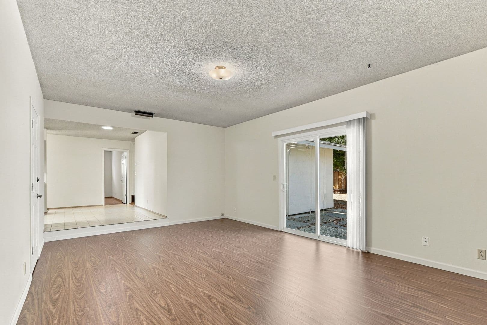 Sunnyvale House: 931 Larkspur Ave