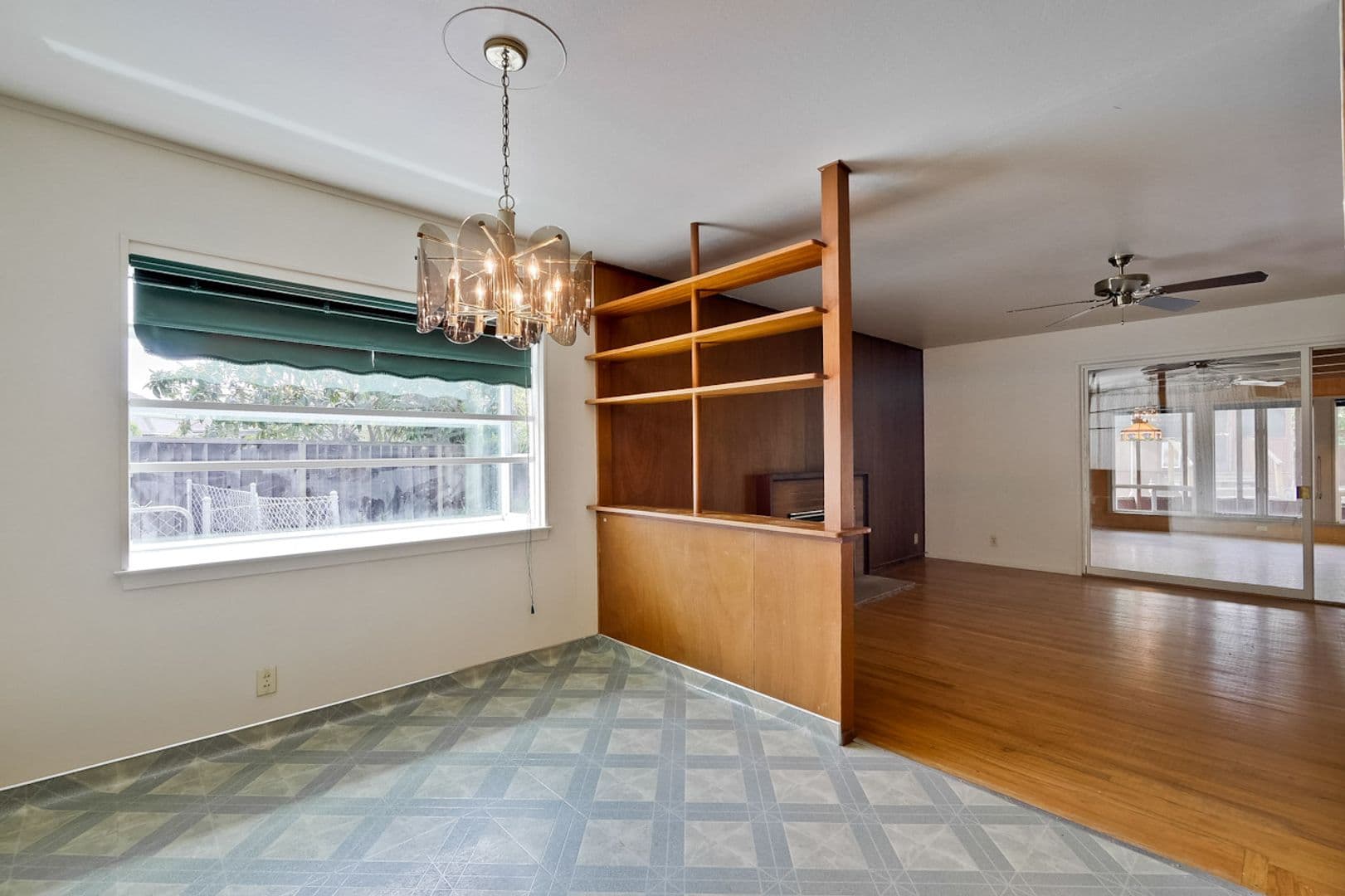 Santa Clara House: 160 Kit Carson Ct