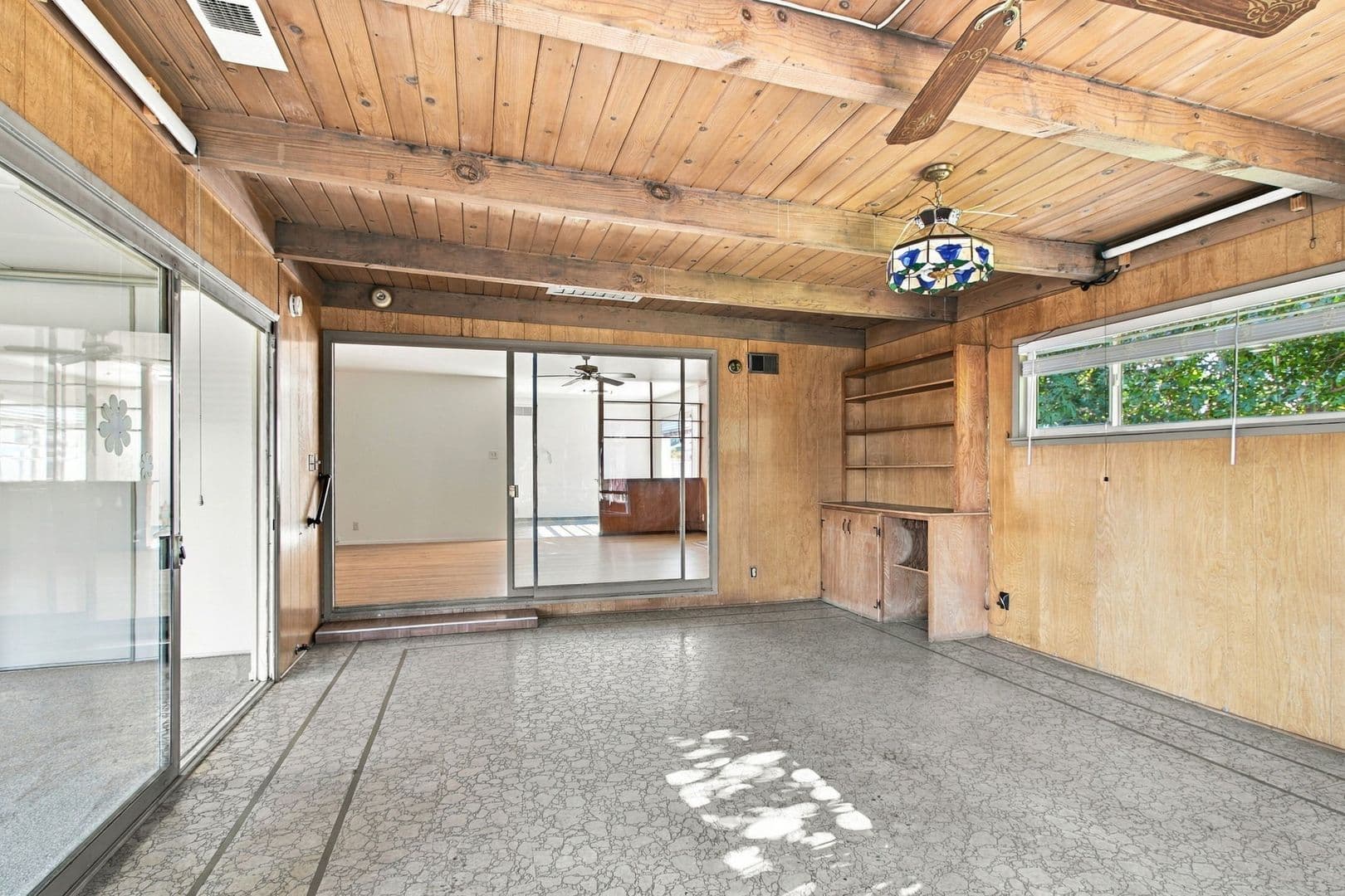 Santa Clara House: 160 Kit Carson Ct