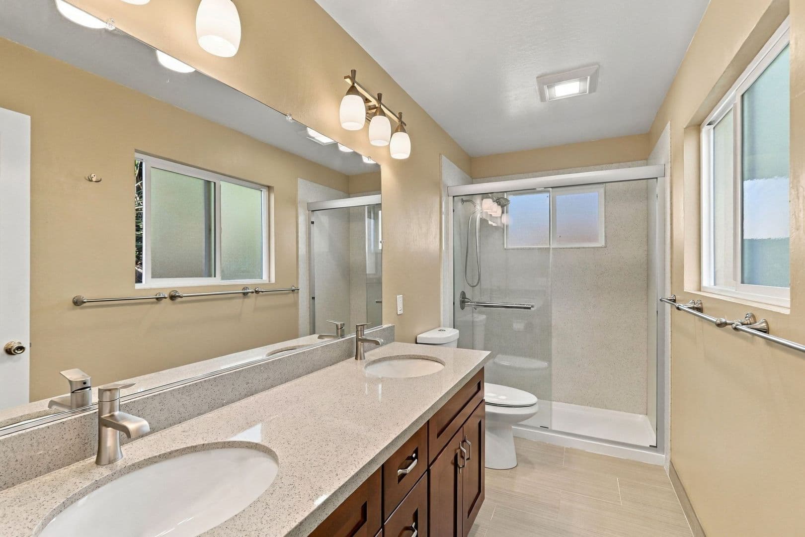 Sunnyvale House: 927 Iris Ave.
