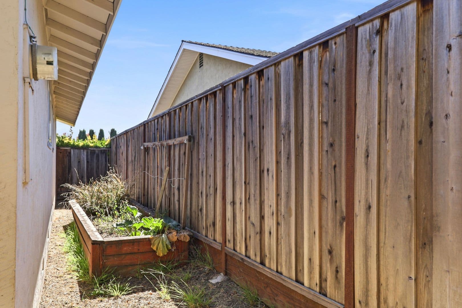 Sunnyvale House: 931 Larkspur Ave