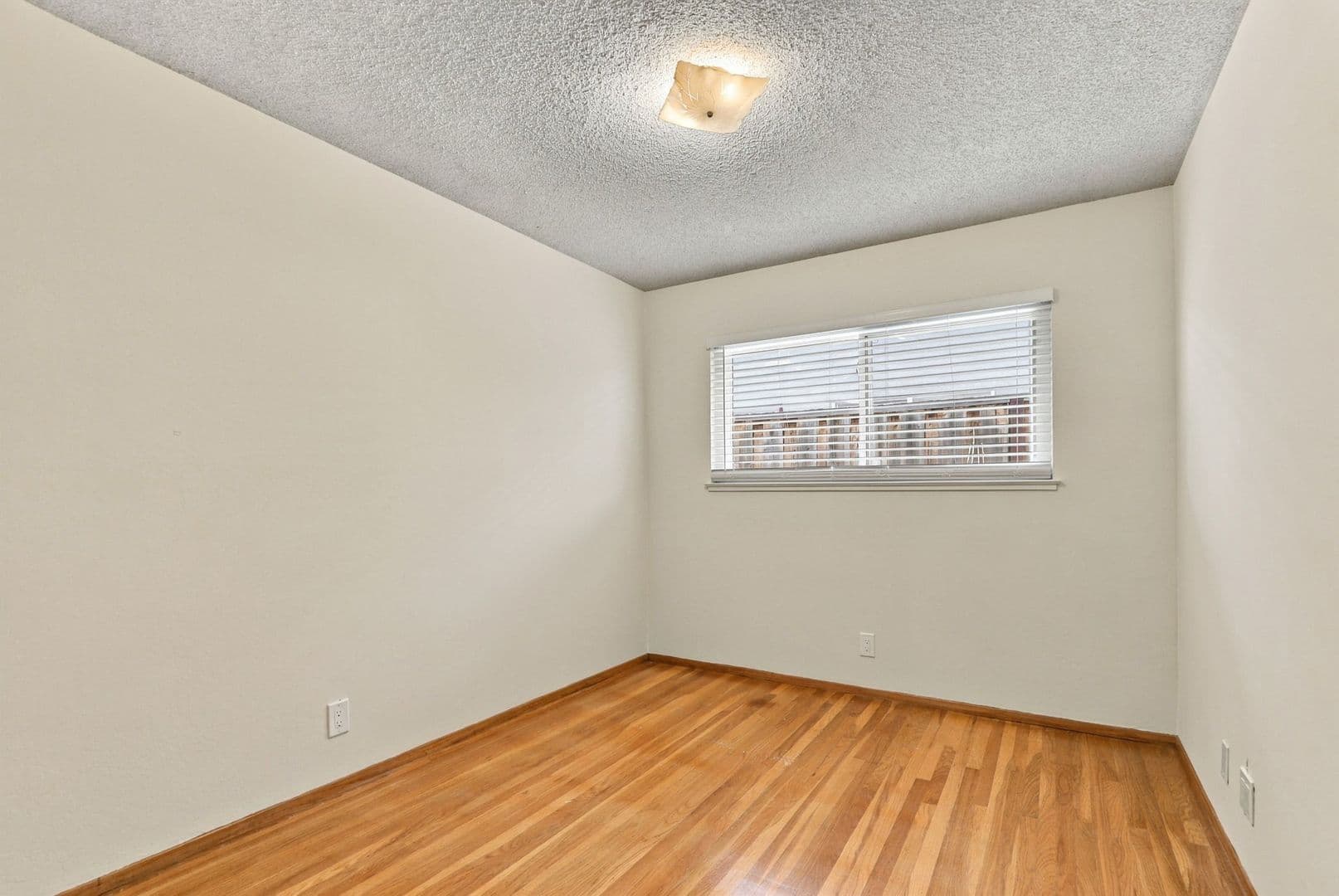 Sunnyvale House: 931 Larkspur Ave
