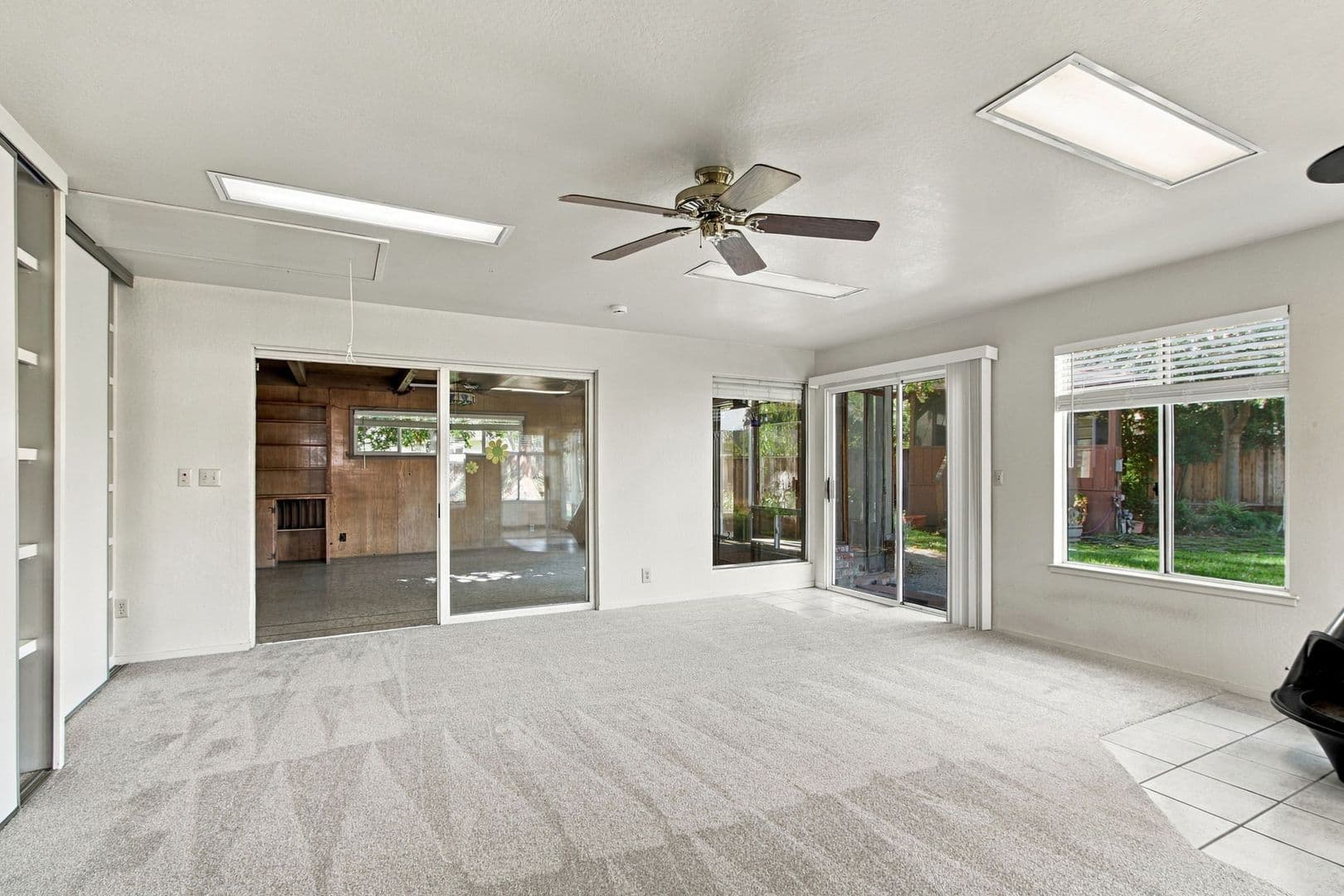 Santa Clara House: 160 Kit Carson Ct