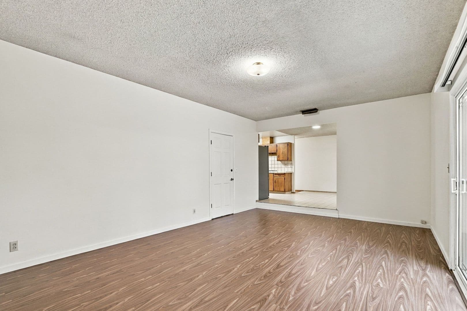 Sunnyvale House: 931 Larkspur Ave