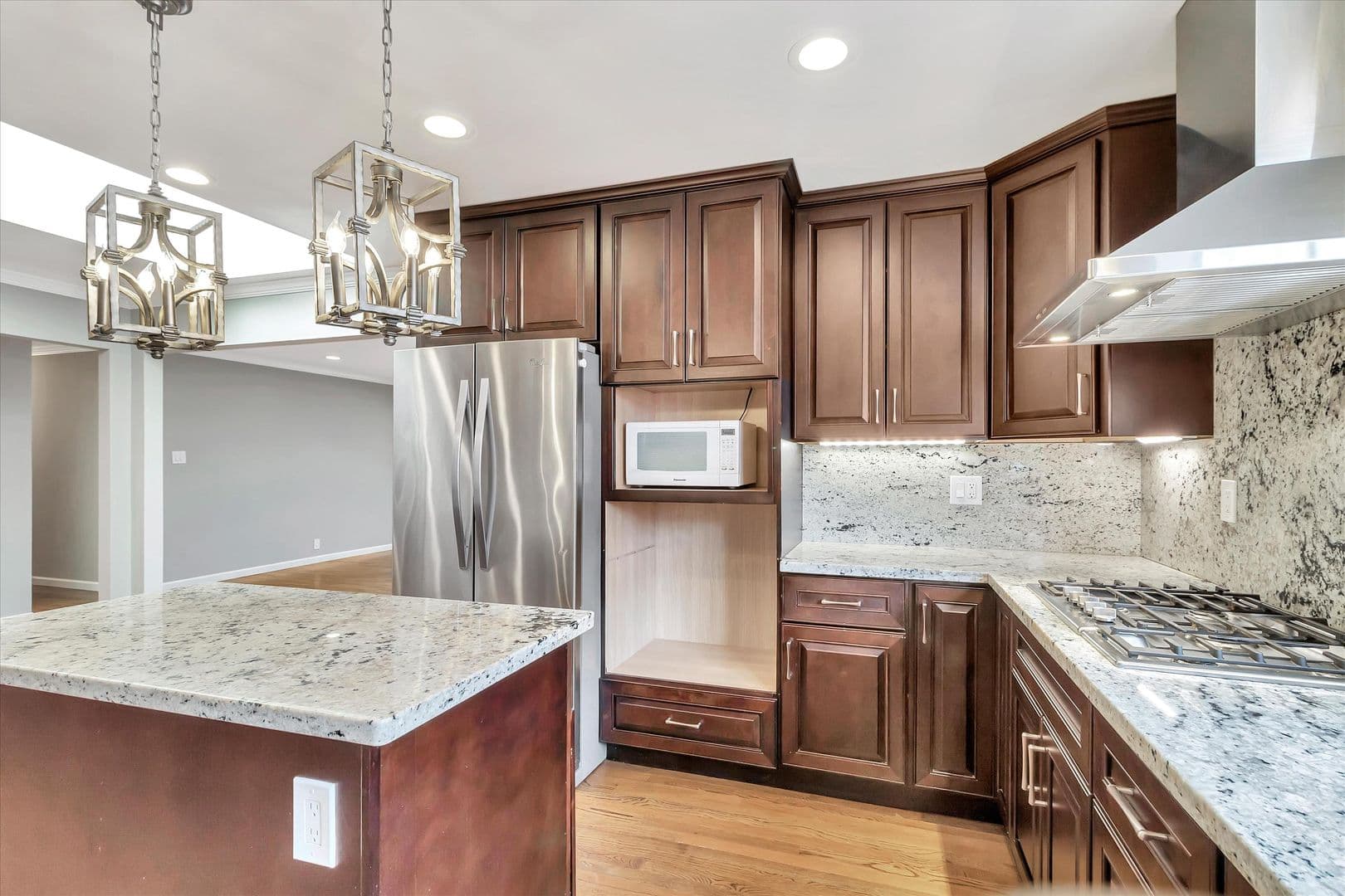 San Jose House: 3282 Lindenoaks Dr