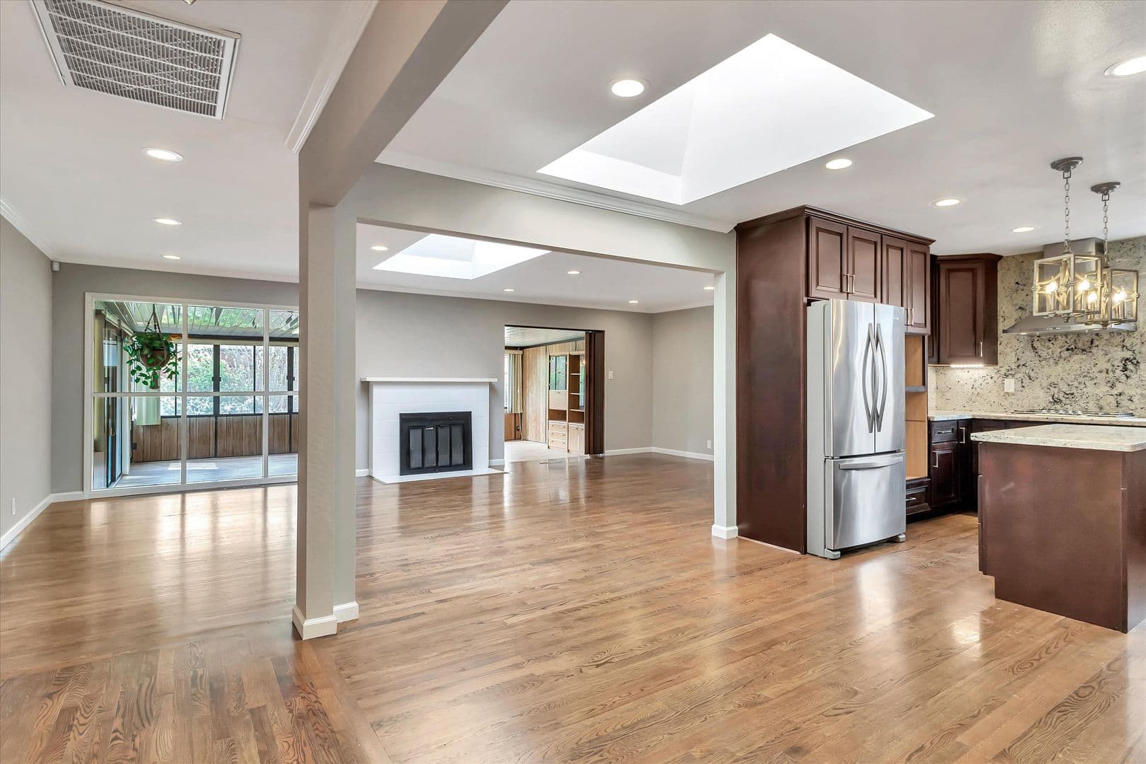 San Jose House: 3282 Lindenoaks Dr