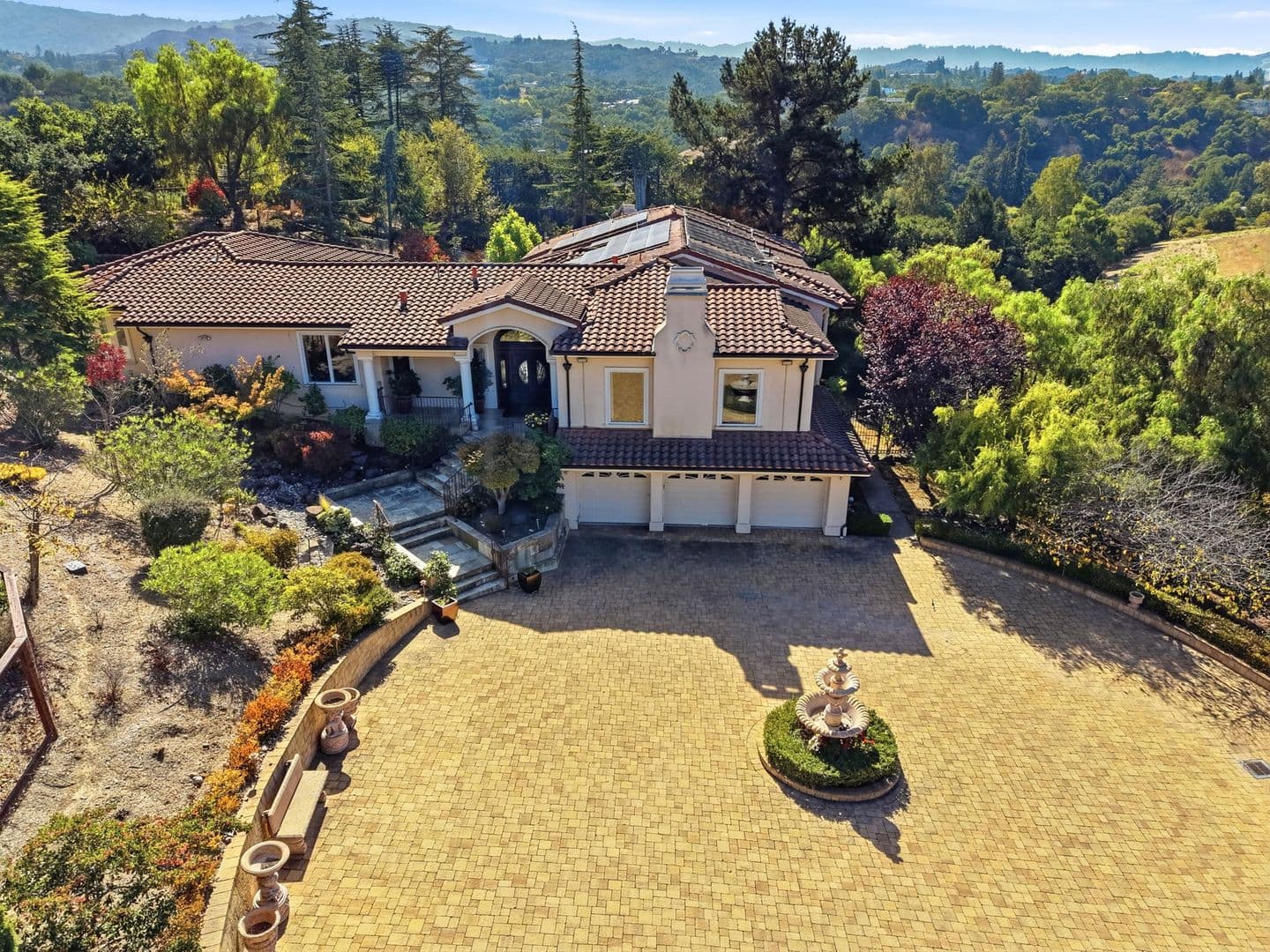 Los Altos Hills House: 14289 Saddle Mountain Dr