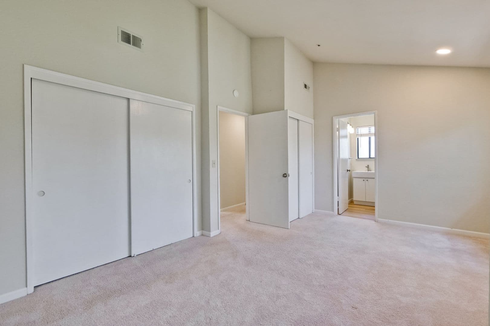 Cupertino Townhome: 10063 Craft Dr