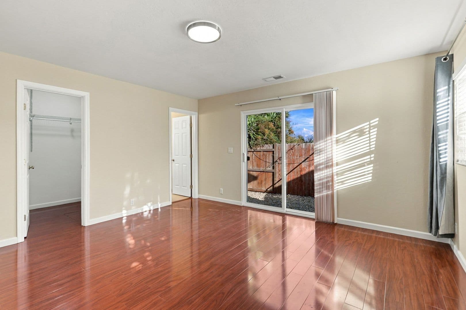 Sunnyvale House: 927 Iris Ave.