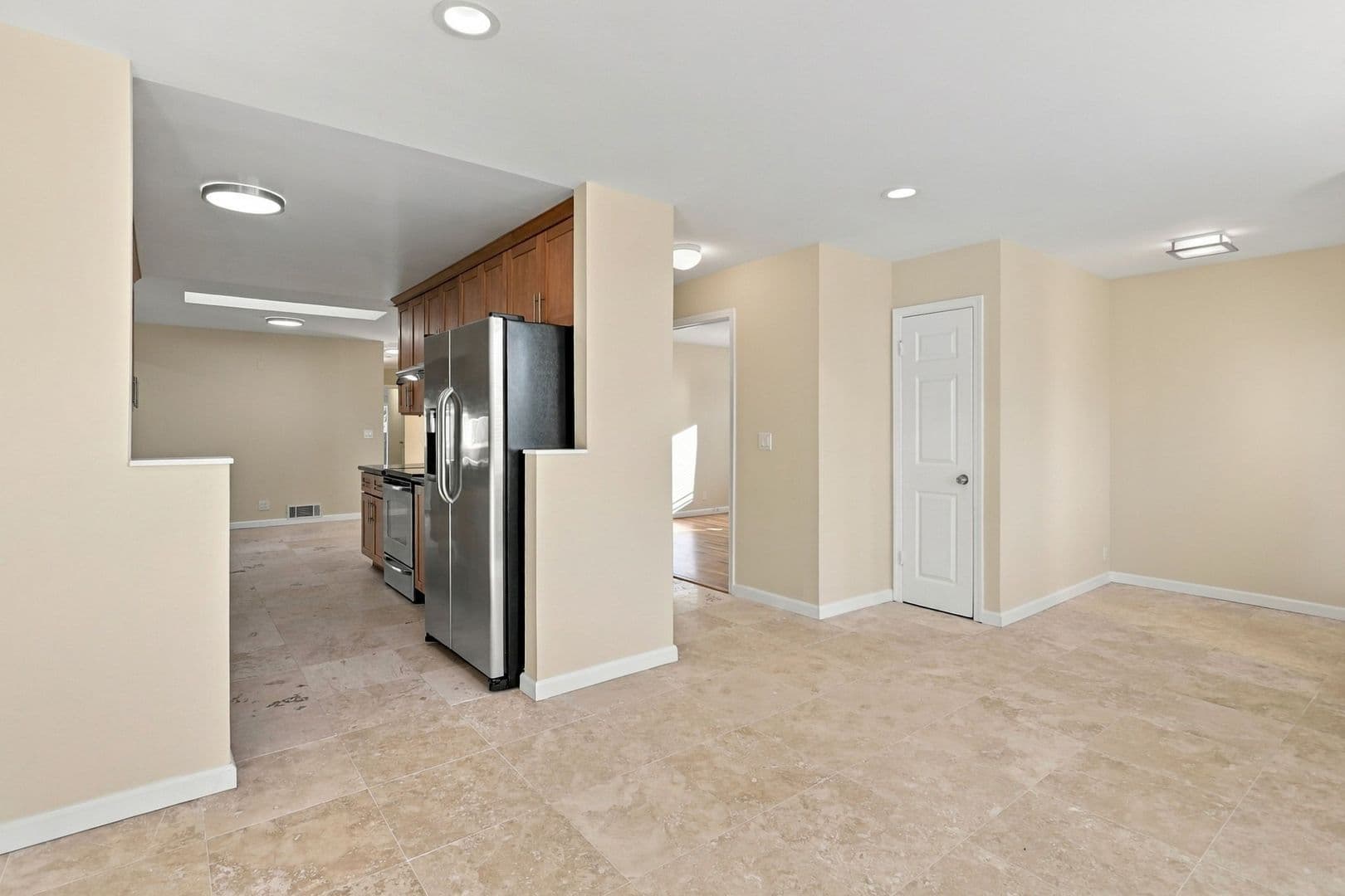 Sunnyvale House: 927 Iris Ave.