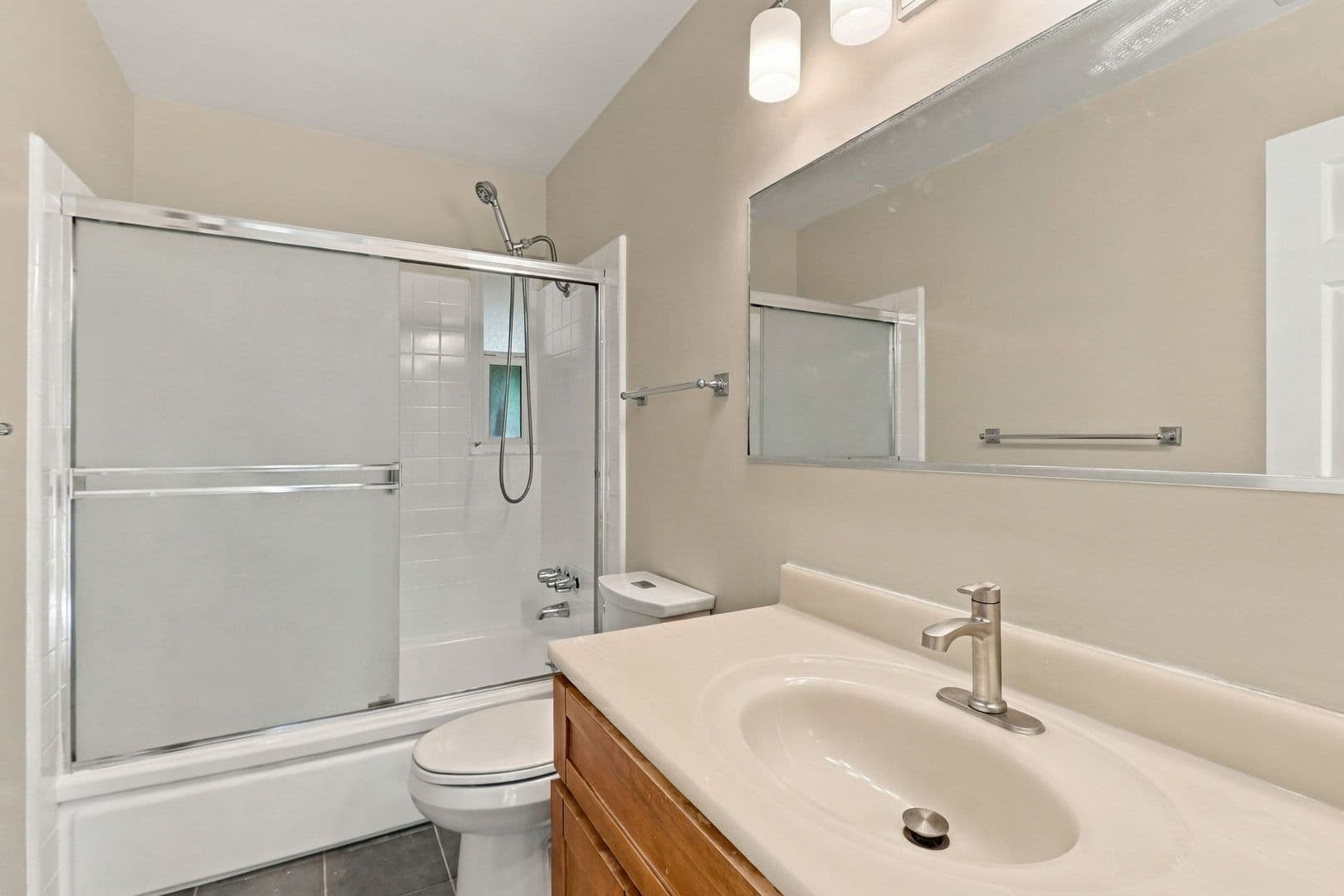 Sunnyvale House: 927 Iris Ave.