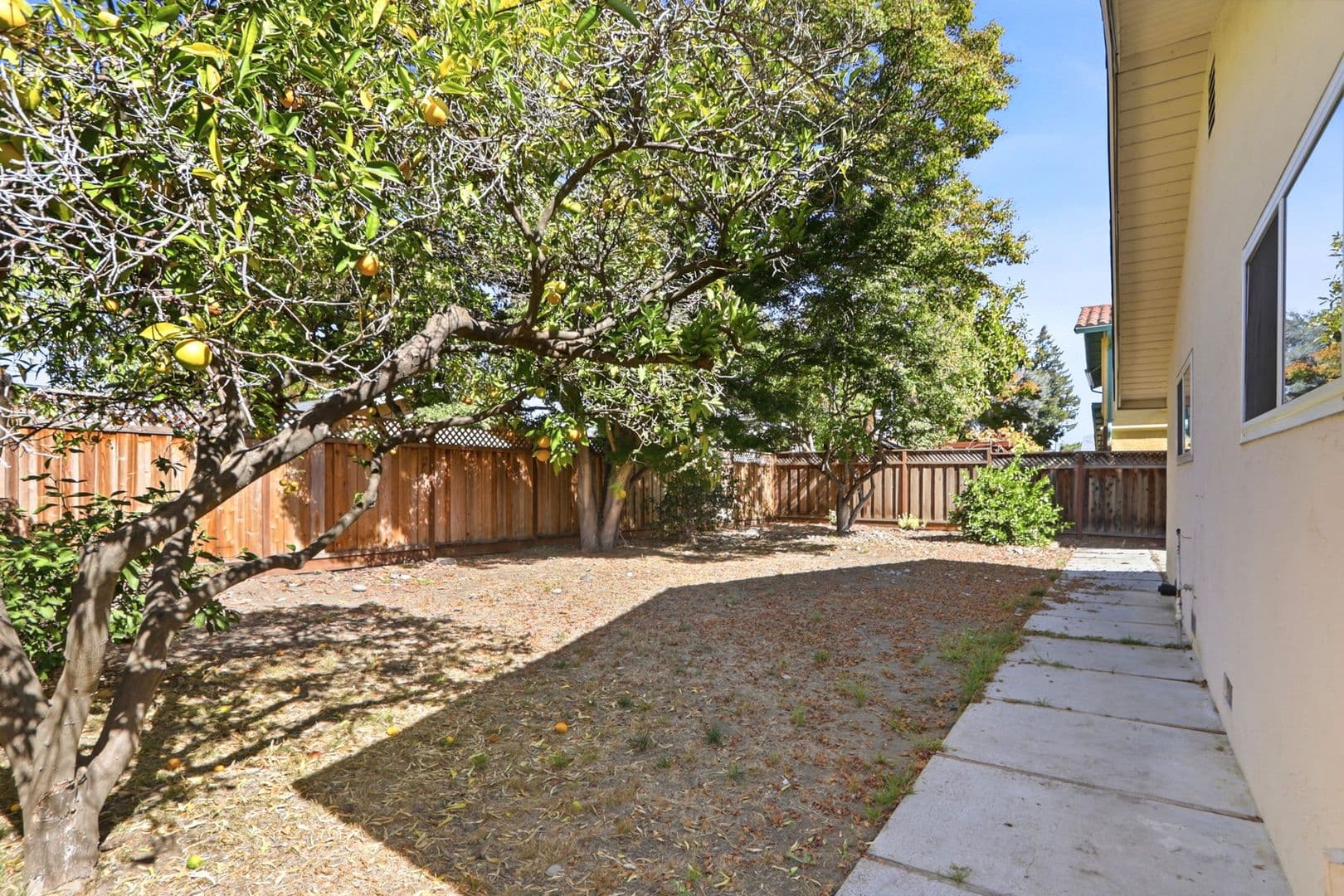 Sunnyvale House: 931 Larkspur Ave