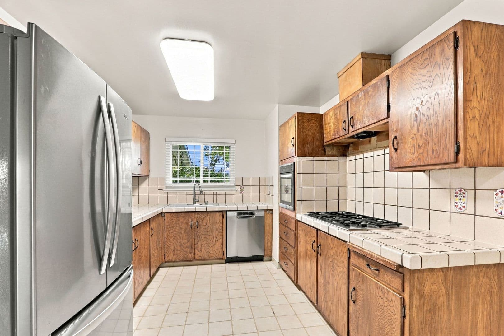 Sunnyvale House: 931 Larkspur Ave