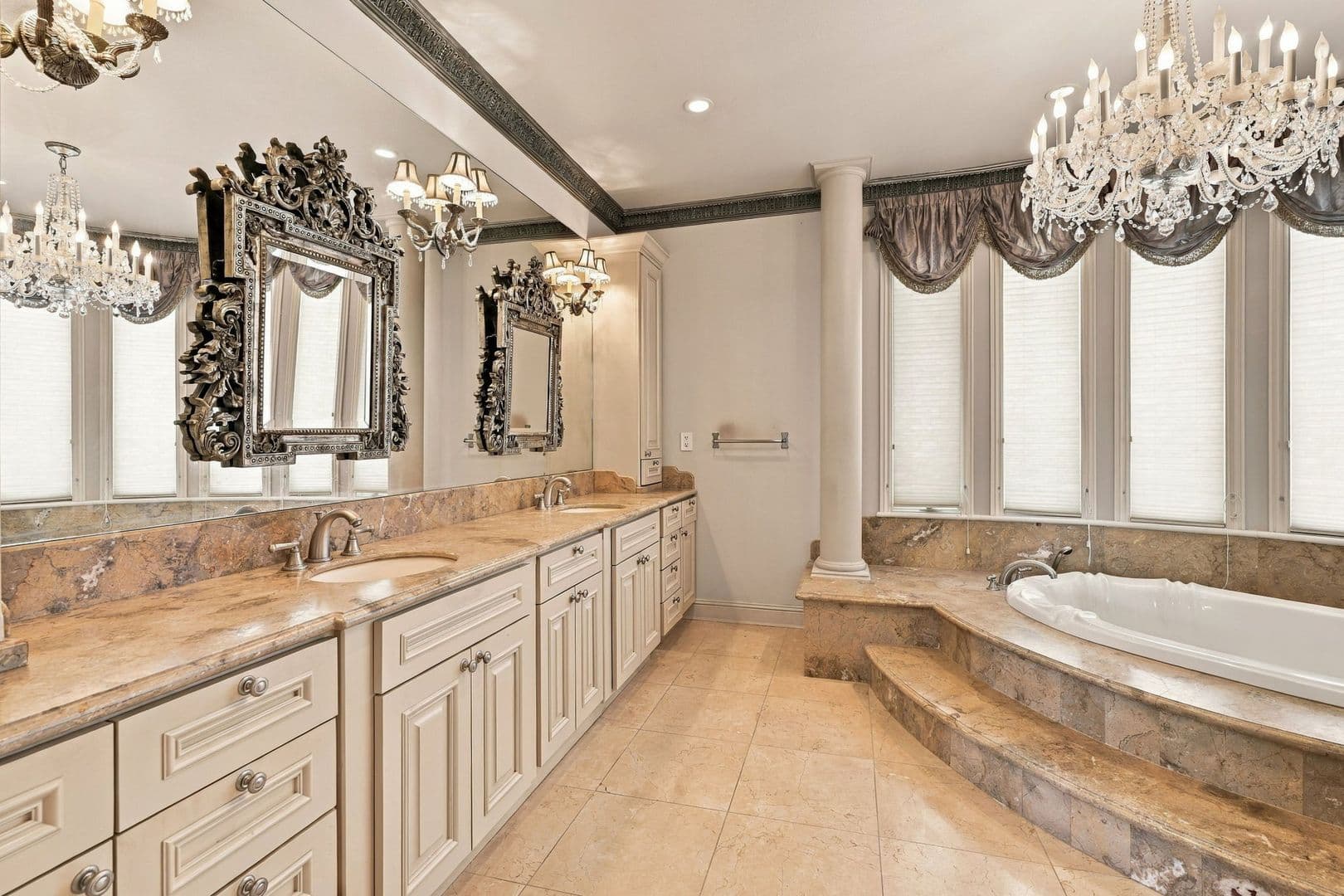 Los Altos Hills House: 14289 Saddle Mountain Dr