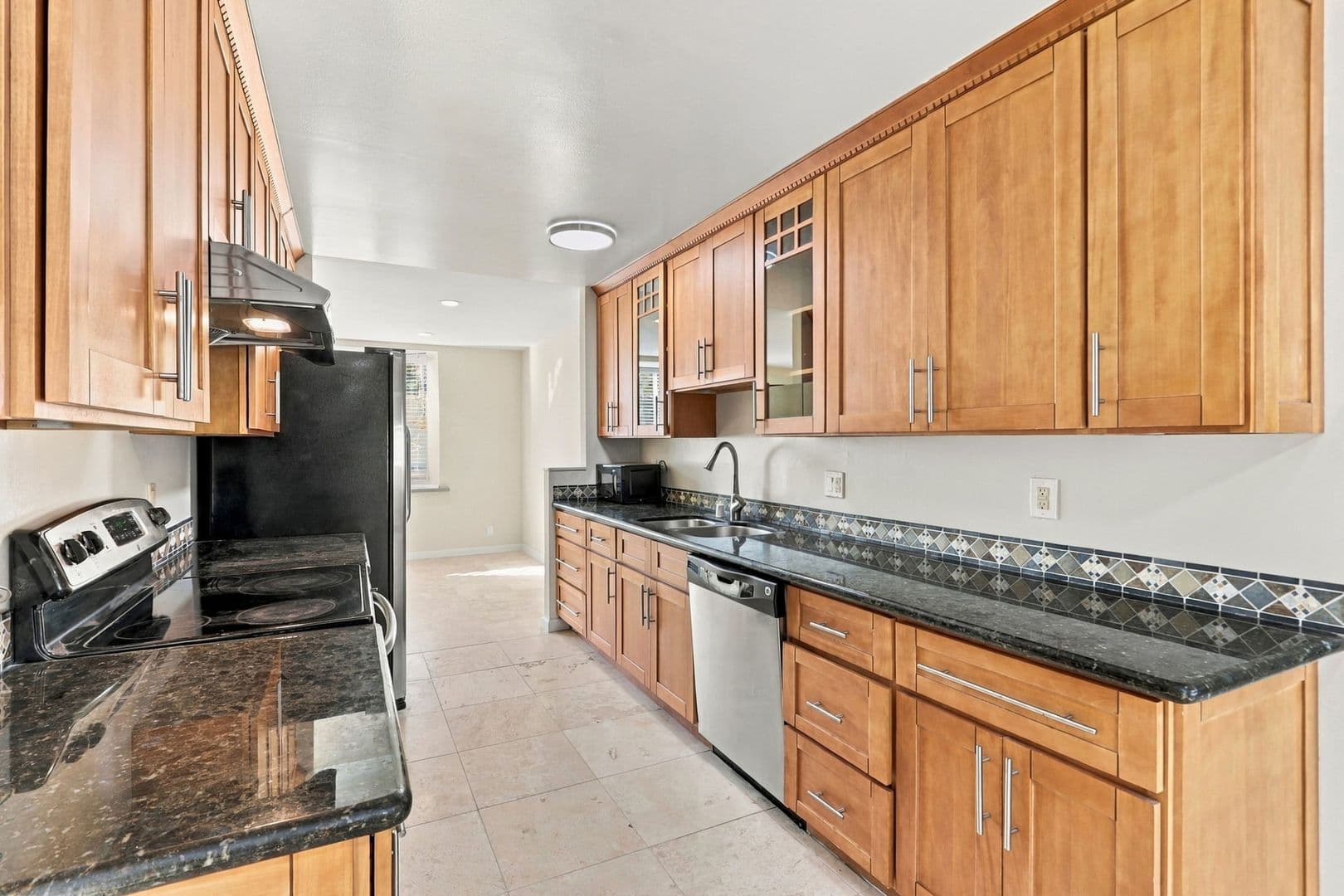 Sunnyvale House: 927 Iris Ave.