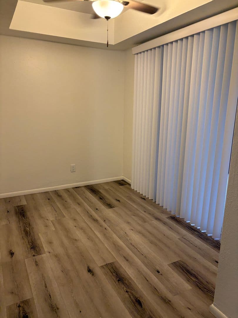 Tucson Condo: 1620 N Wilmot Rd  E144