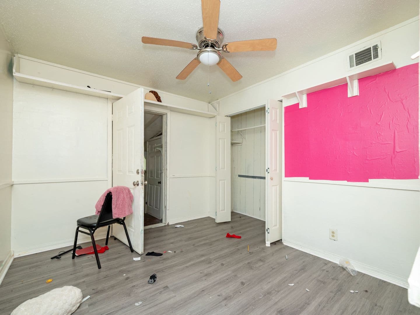 Jacksonville House: 200 Laurel Street