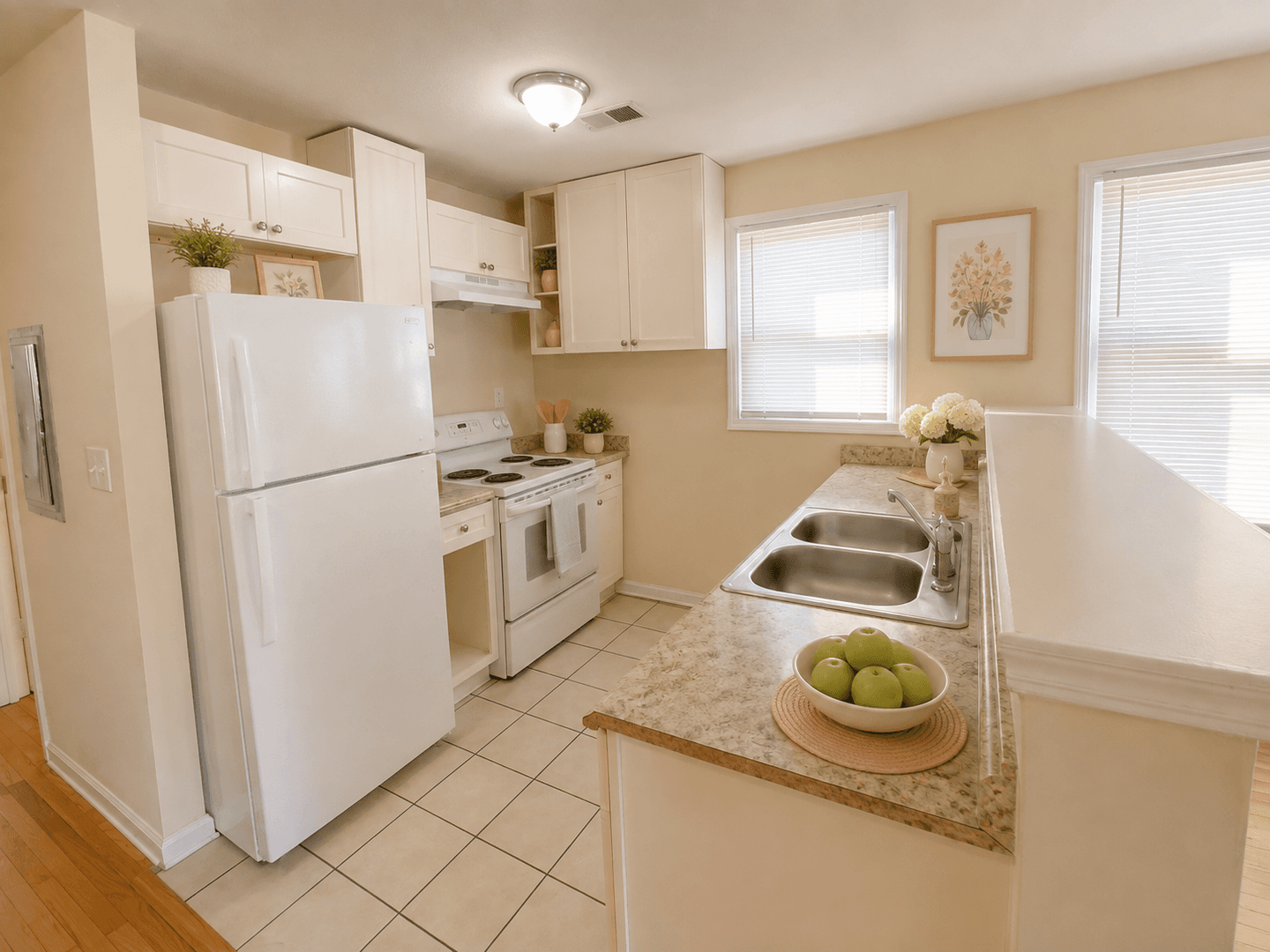 Austell Apartment: 5961 Peco Lane
