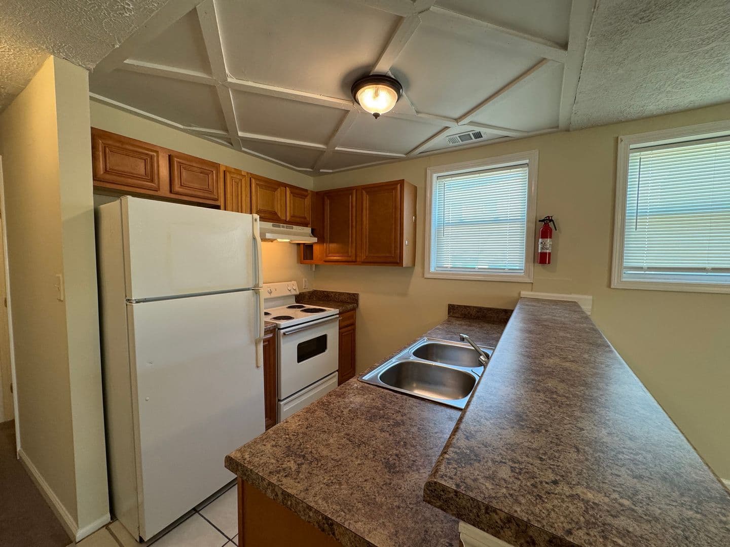 Austell Apartment: 5971 5973 Peco Lane