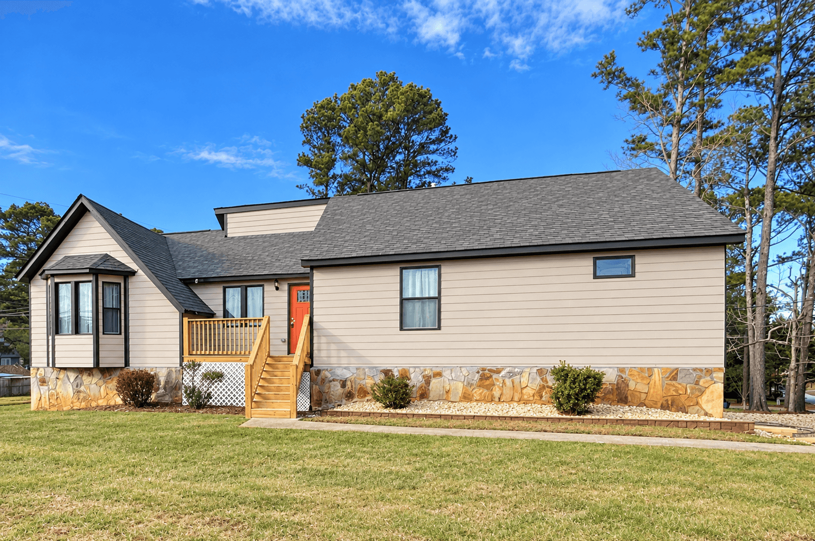 Douglasville House: 3895 Willow Ridge Court - 3895