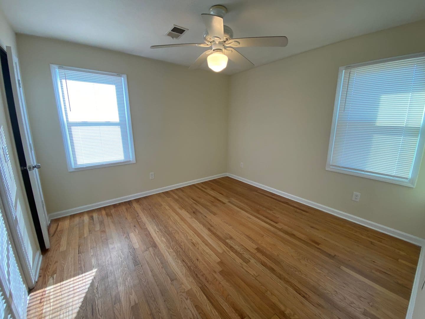 Austell Apartment: 5961 Peco Lane
