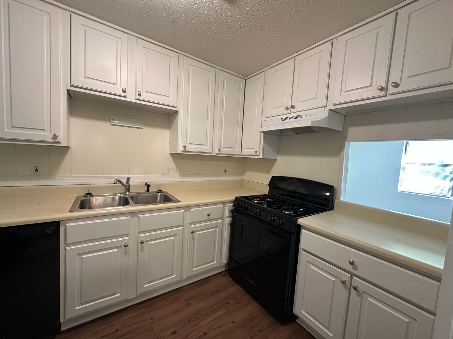 Austell Apartment: 2064 Lenoa Lane