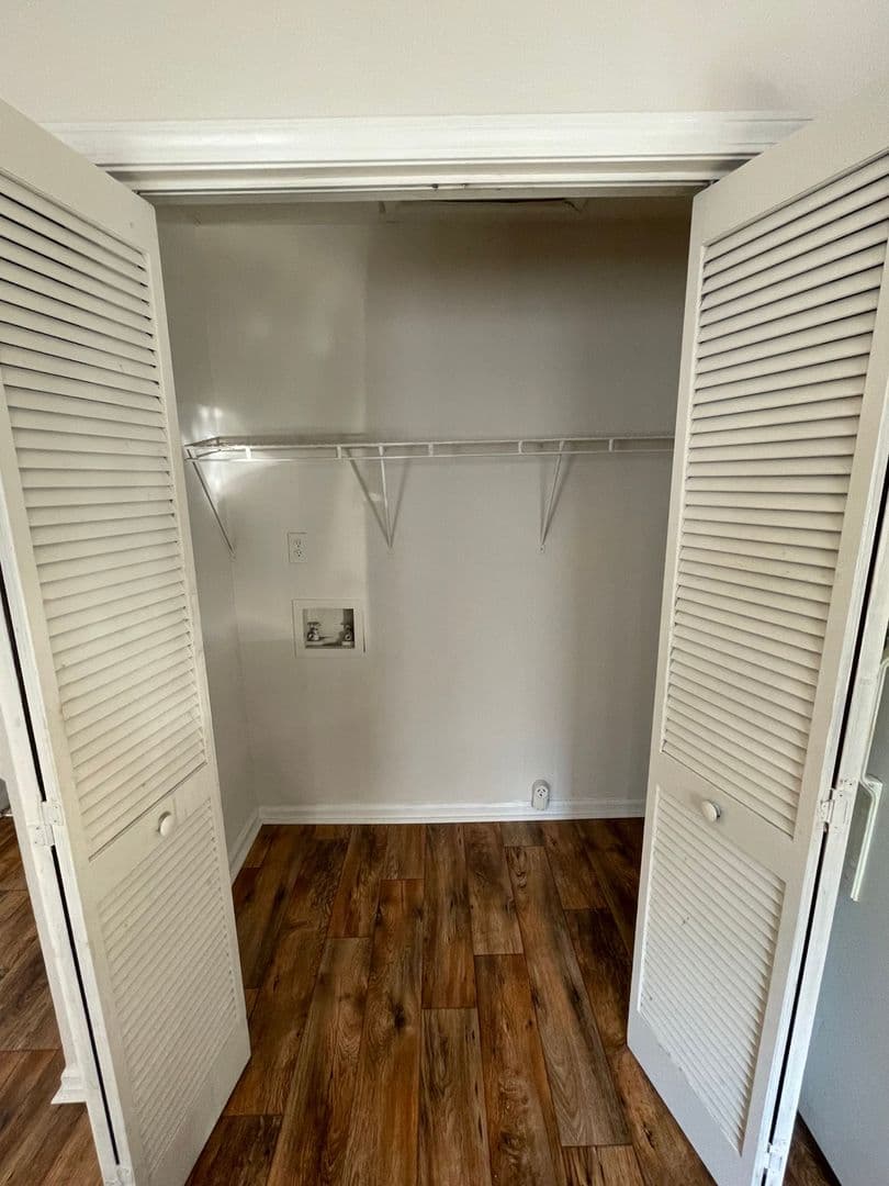 Douglasville Apartment: 8824 8826 Ridgemoore Court