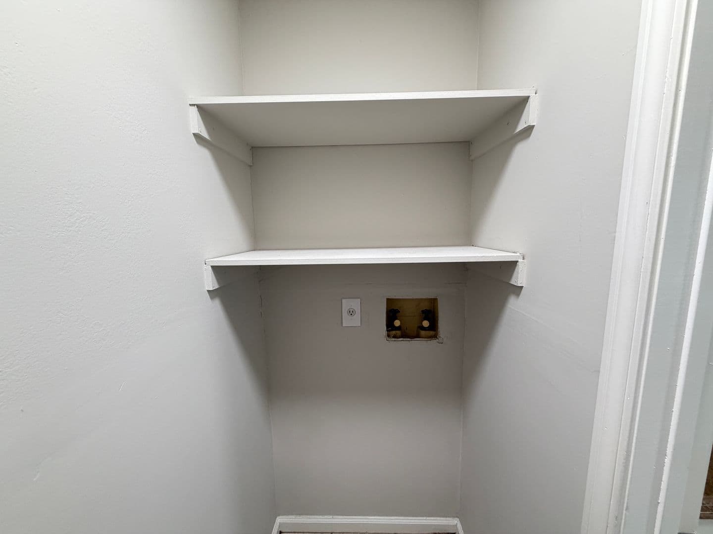 Austell House: 2306 Salt Springs Place