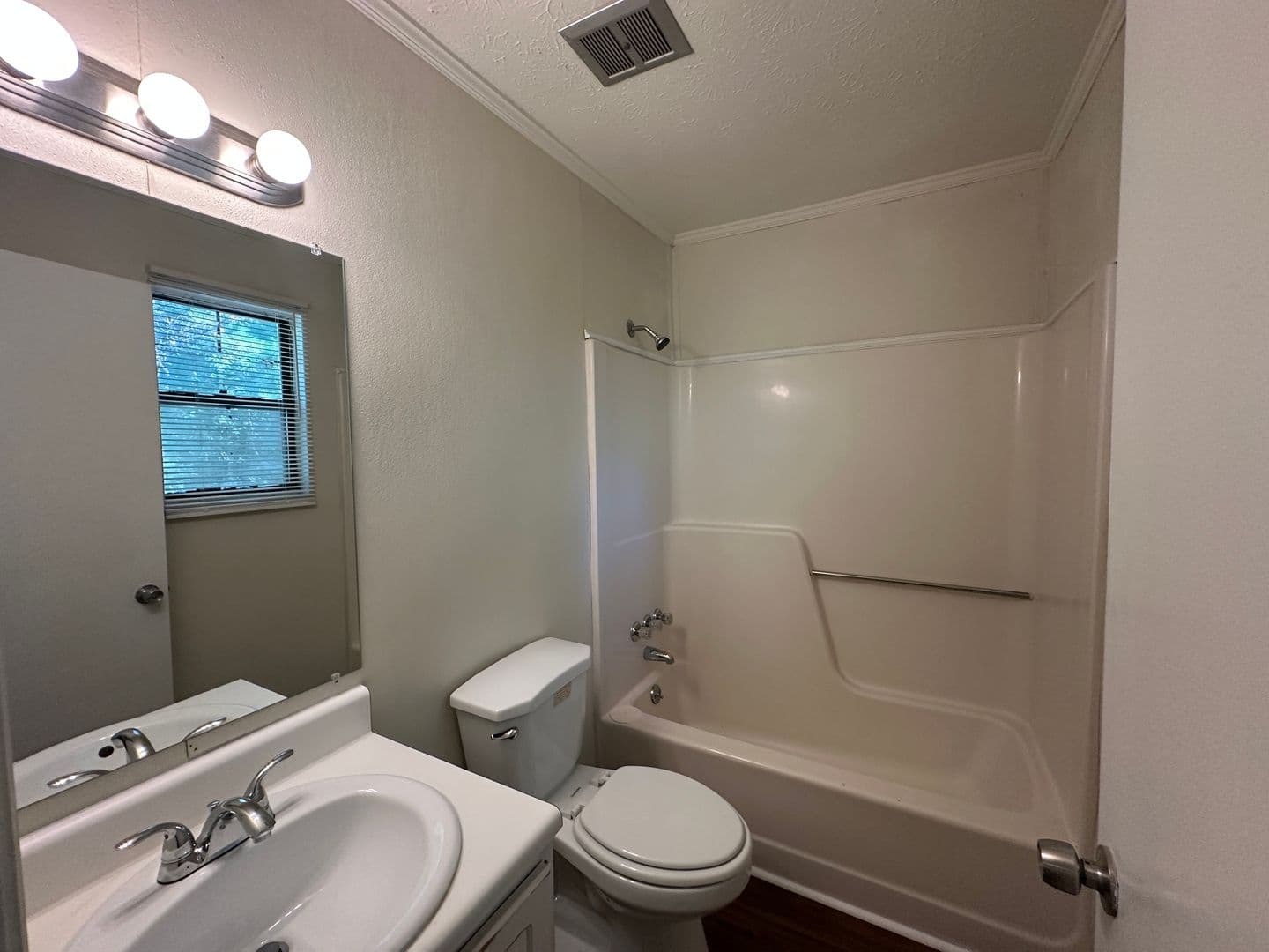 Austell Apartment: 2064 Lenoa Lane