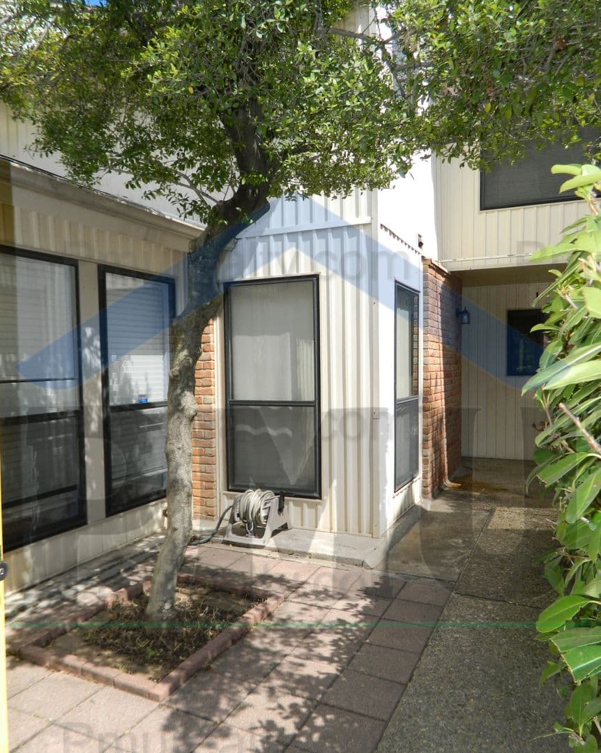 Duncanville House: 718 Carriage Way