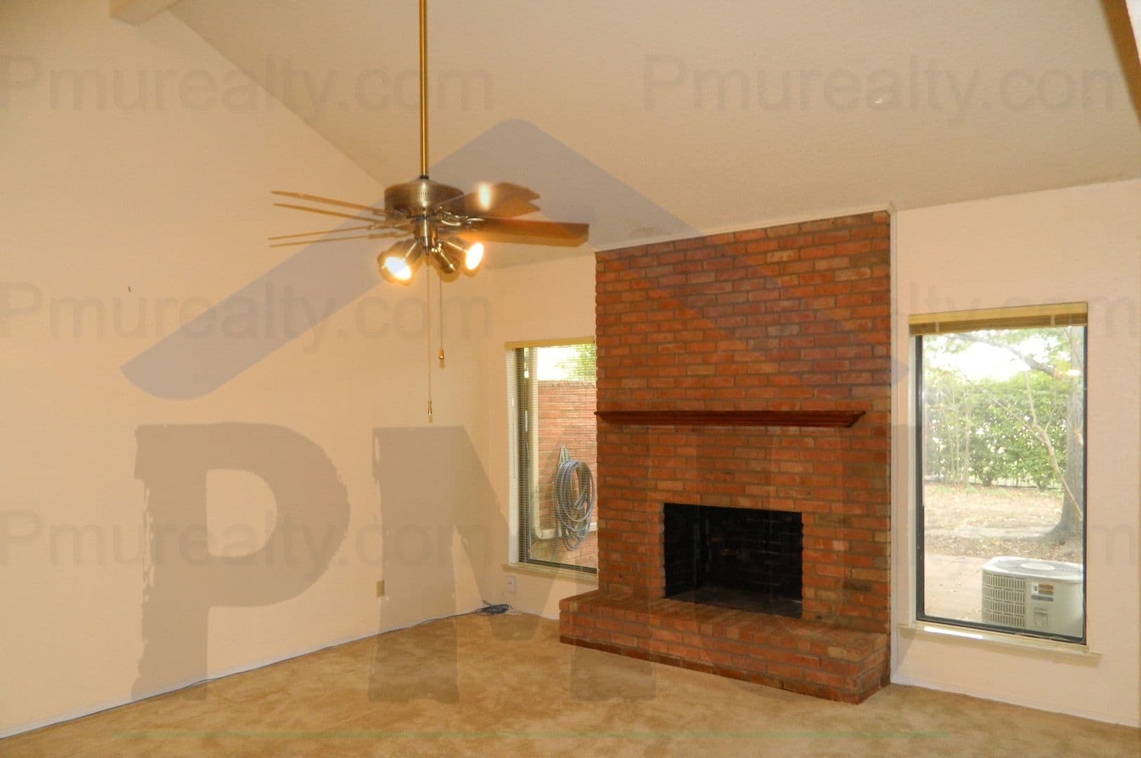 Duncanville House: 718 Carriage Way