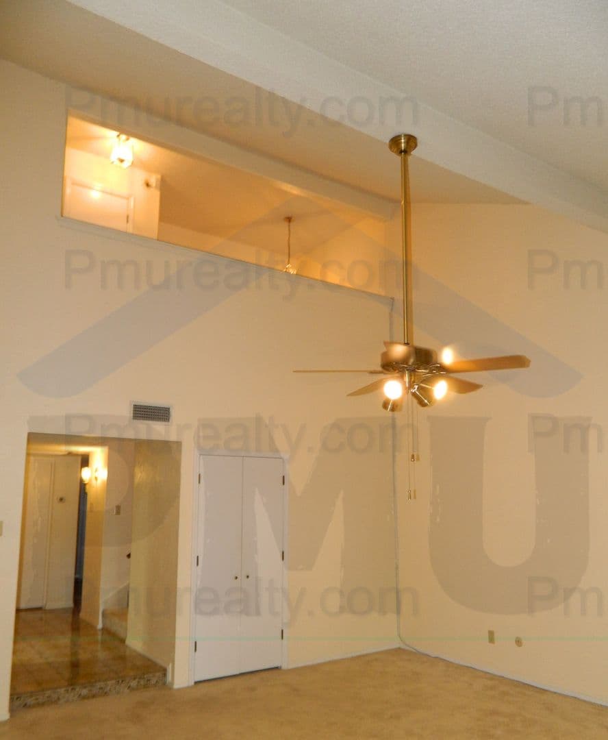 Duncanville House: 718 Carriage Way