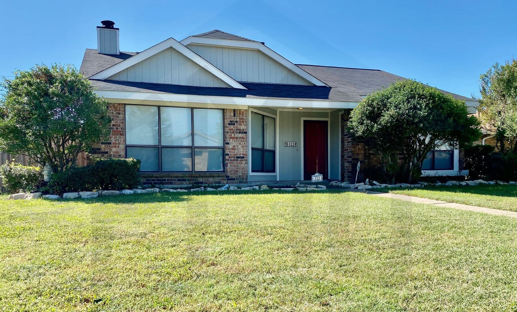 Mesquite House: 322 Quail Hollow Dr