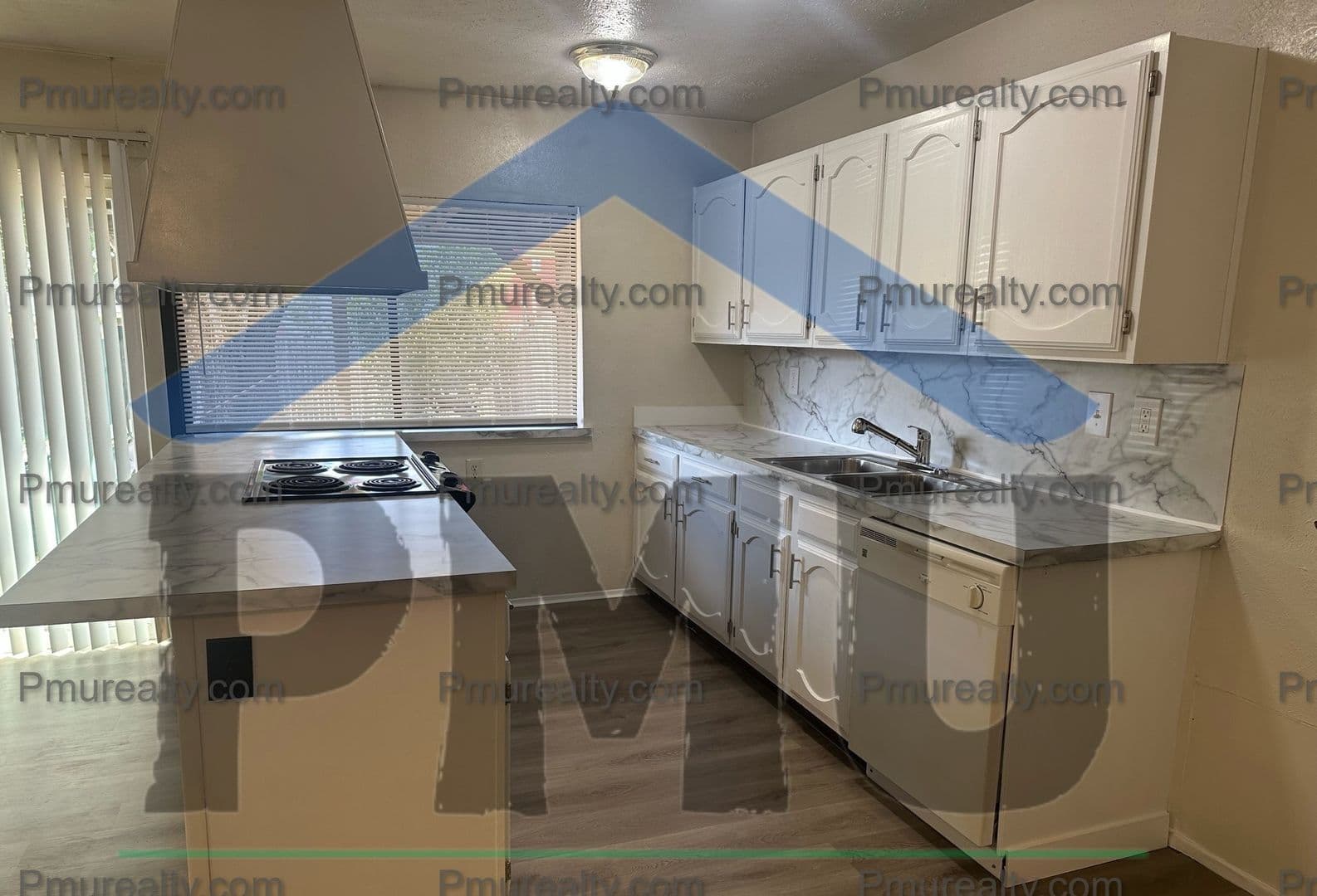 Dallas House: 9535 Sophora Dr