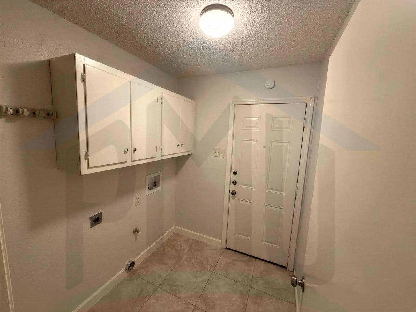 Mesquite House: 322 Quail Hollow Dr