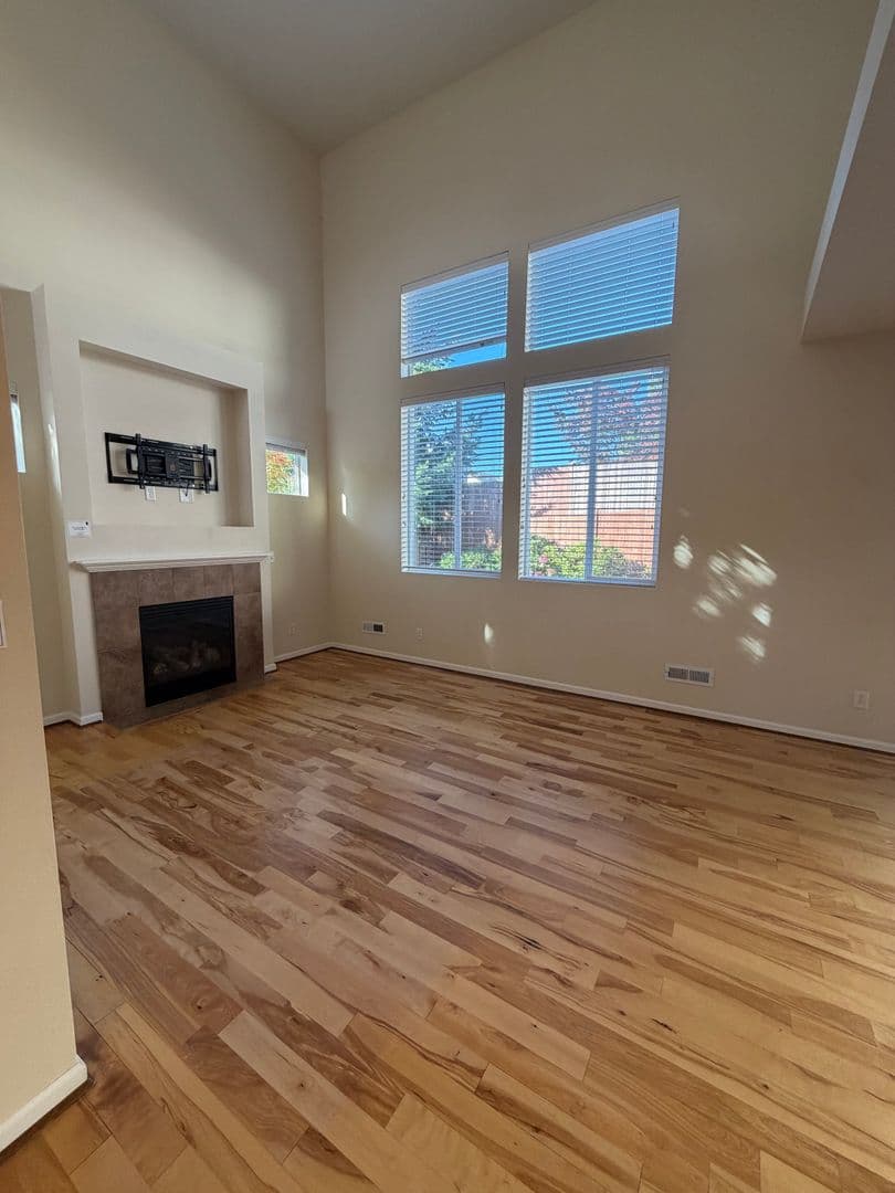 Maple Valley House: 27337 214th Ter Se