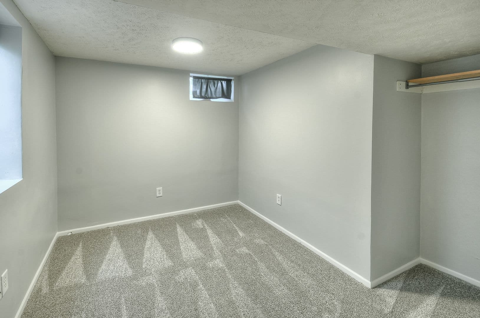 Omaha House: 5415 Poppleton Ave.