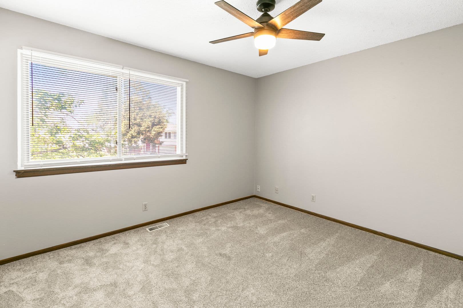Omaha House: 9002 David Circle