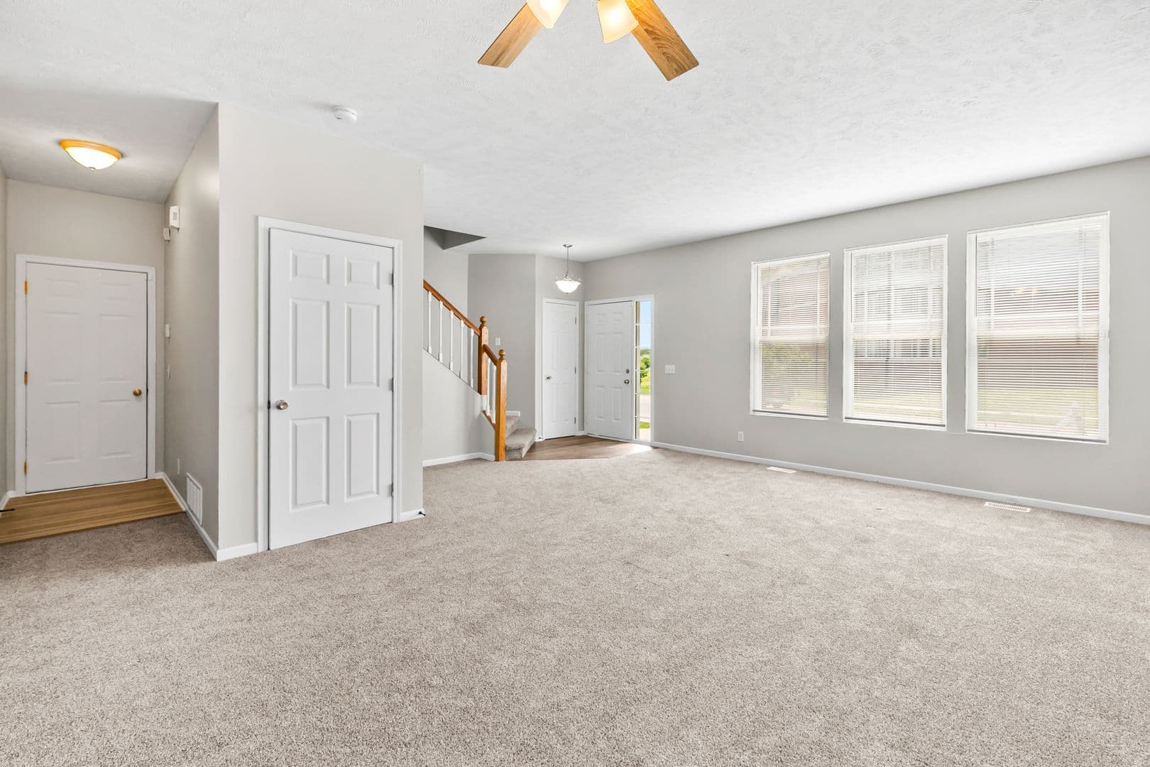 Omaha House: 19282 Orchard Ave.