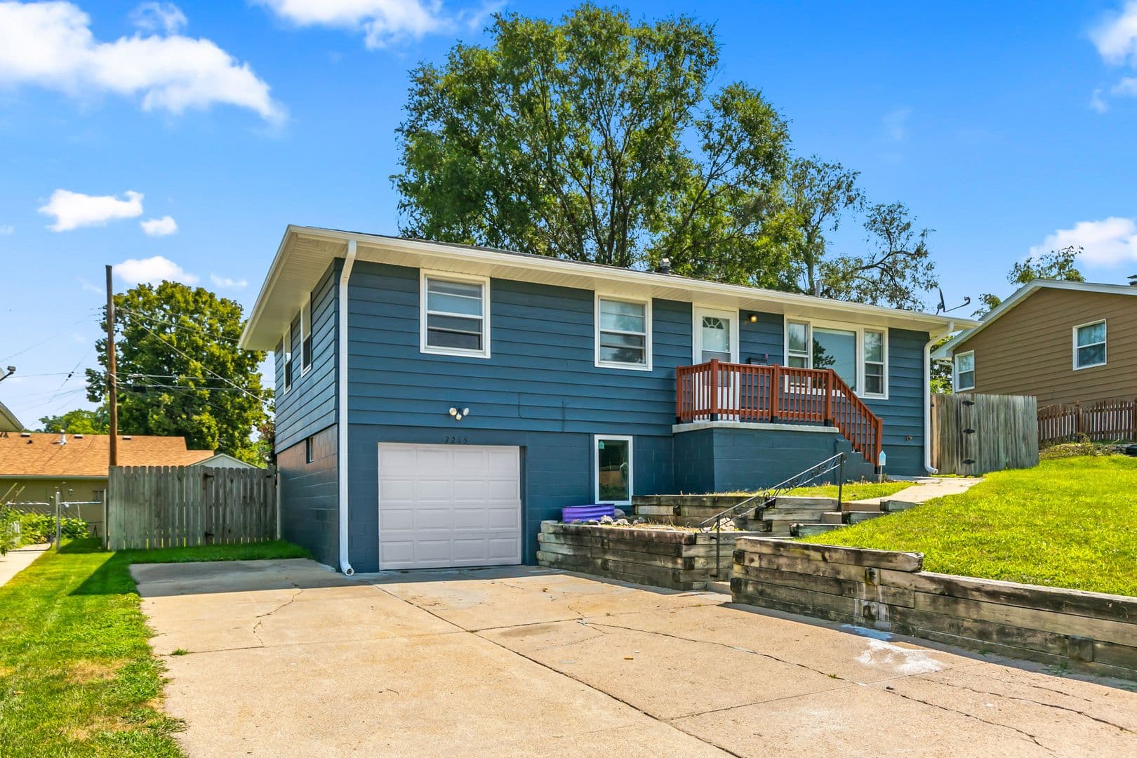 Bellevue House: 7215 S. 41st. Ave.