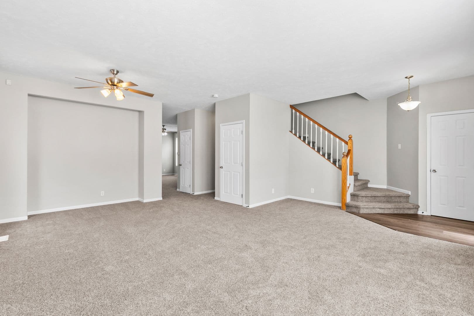 Omaha House: 19282 Orchard Ave.