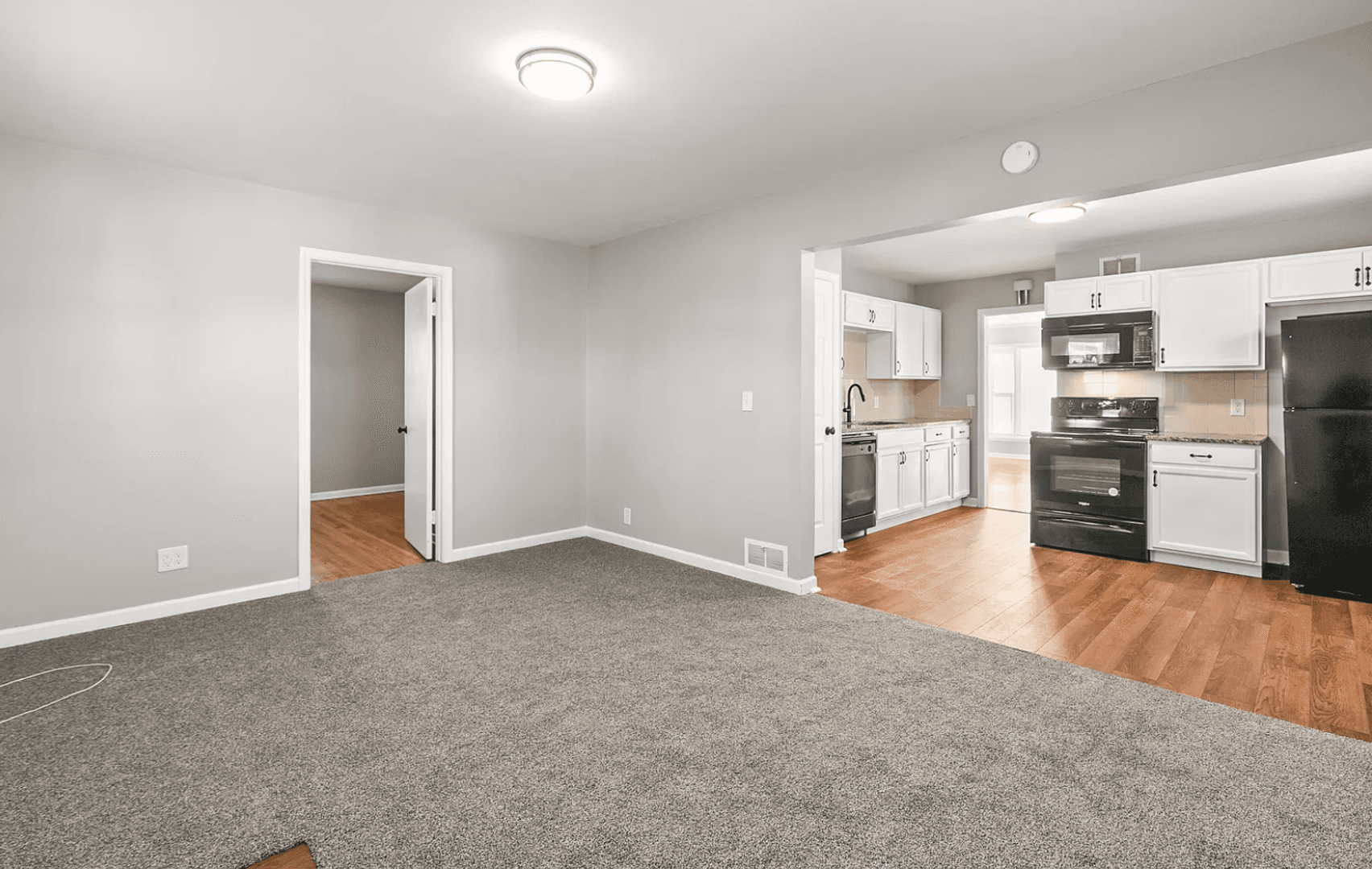 Omaha House: 6352 Poppleton Ave.