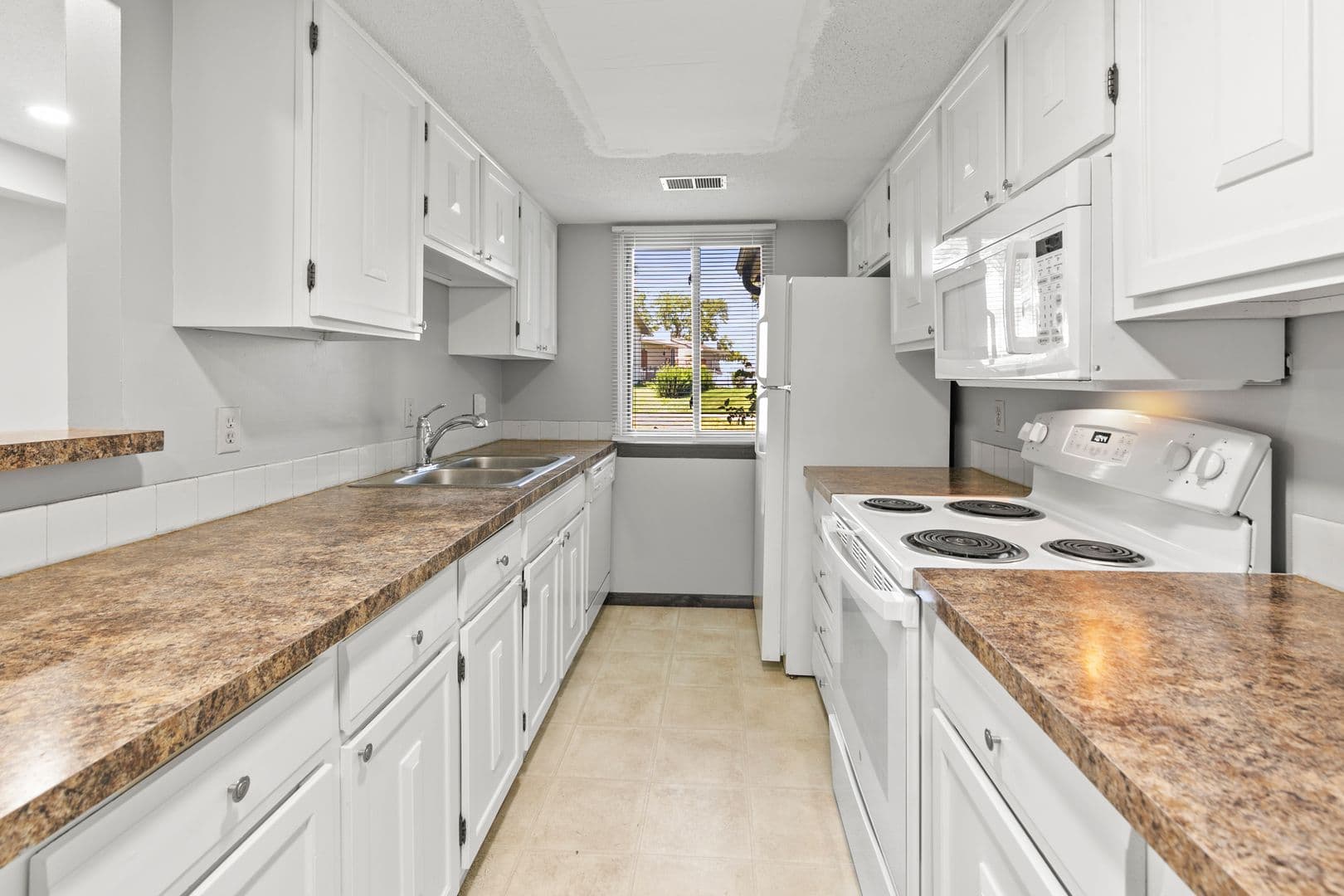 Omaha House: 9002 David Circle