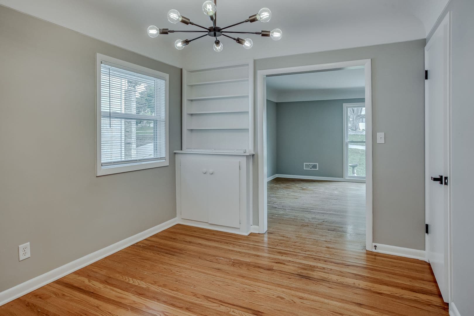 Omaha House: 7071 Izard St.
