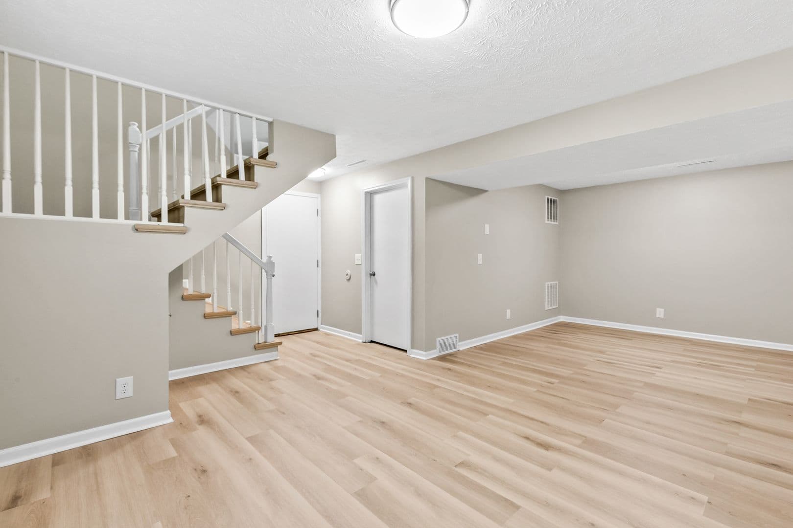 Omaha House: 5106 N 128th St