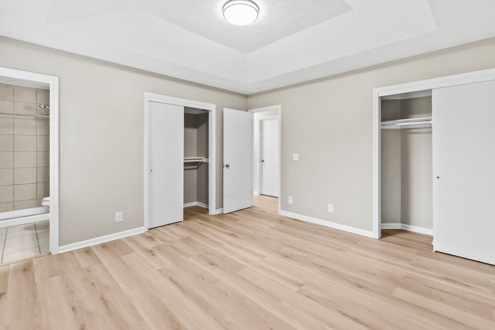 Omaha House: 5106 N 128th St